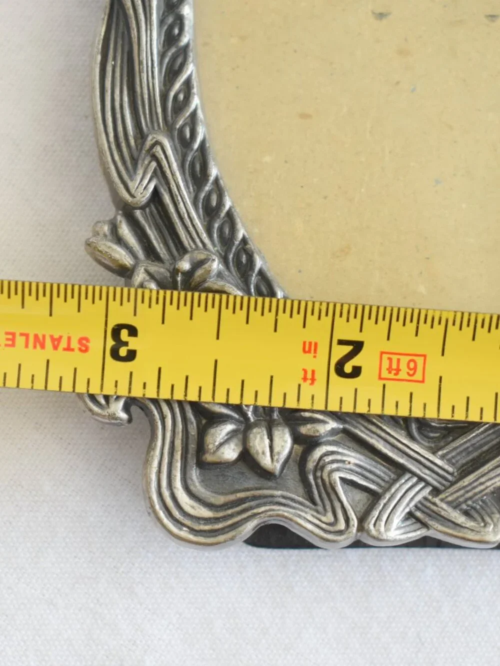 Vintage Silver Pewter Metal Lilies Lily Flowers Heart Mini Picture Frame Decor